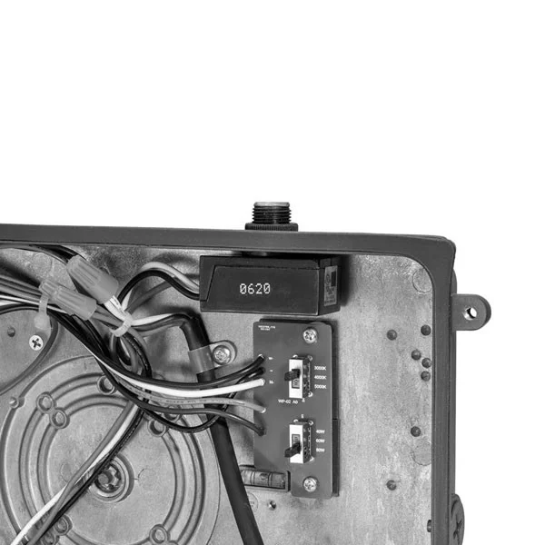 80 W Traditional Wall Pack - Power & CCT Adjustable - view 2