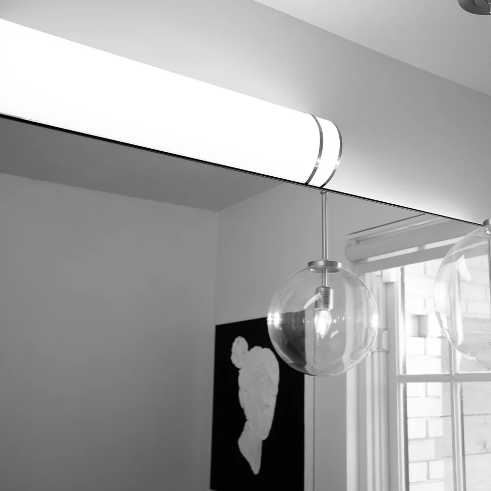 Euri Lighting LED Vanity Light, 4', 28W/35W/40W, 3000K/4000K/5000K, 120-277V, 0-10V/Triac Dimming, B...