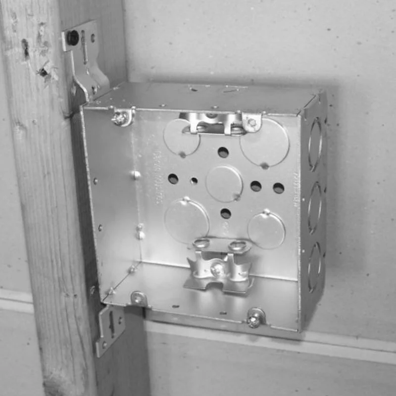 Garvin Industries 4-11/16" Square Box, 2-1/8" Deep, Flat MC/BX Bracket, Combination Knockouts, White - view 2