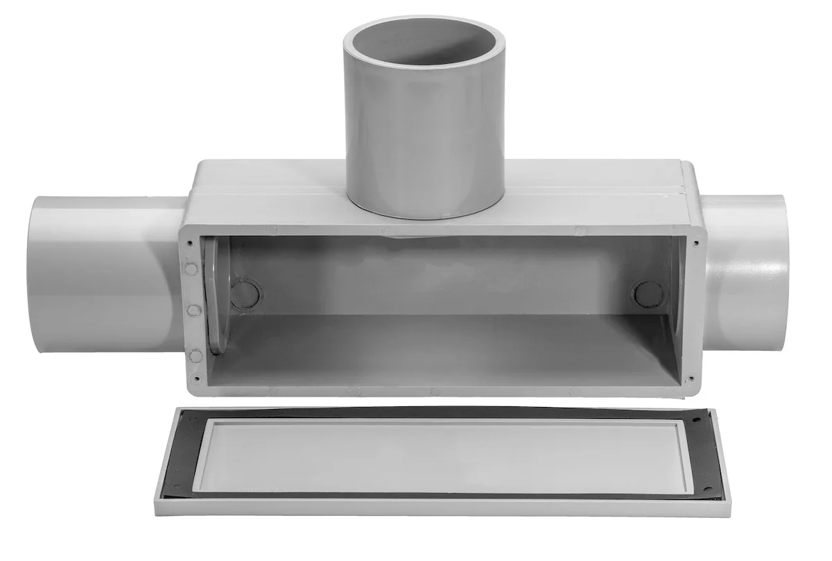Garvin Industries T Type Conduit Body, 4 Inch, PVC, Three Hubs, Removable Cover